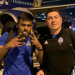 Meet your Posher, Cesar